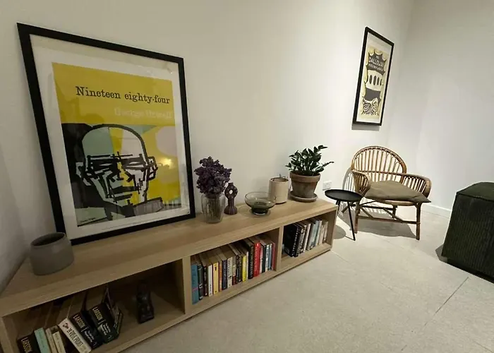 アパート The Hidden Mint - *